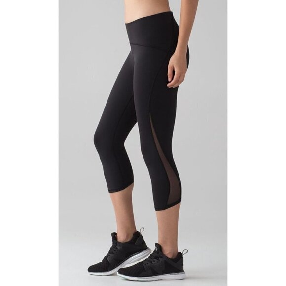 Lululemon Train Times Crop 17" Black Athletic Crop Pants 8 - Picture 1 of 6